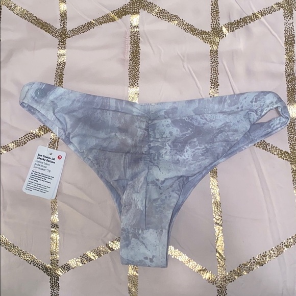 SOLD-NWT Sun Soaker Cheeky Bottom - Picture 3 of 3